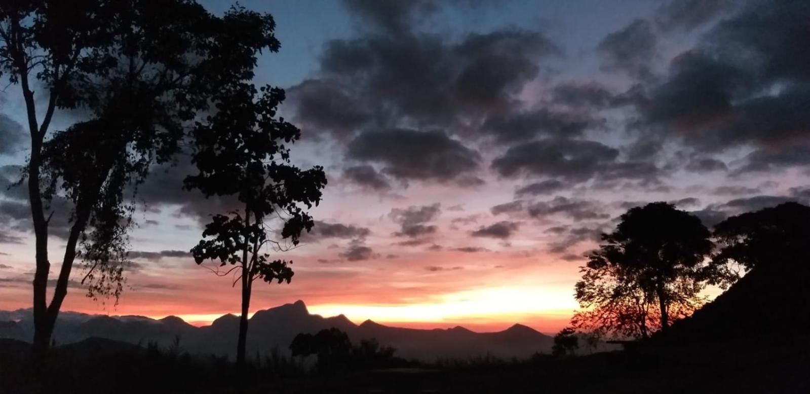 Fazenda Piloes Villa Petrópolis Exteriör bild